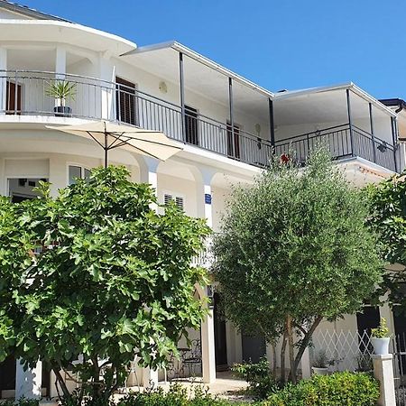 Apartmani Bilandzic-Krk Malinska Exterior foto